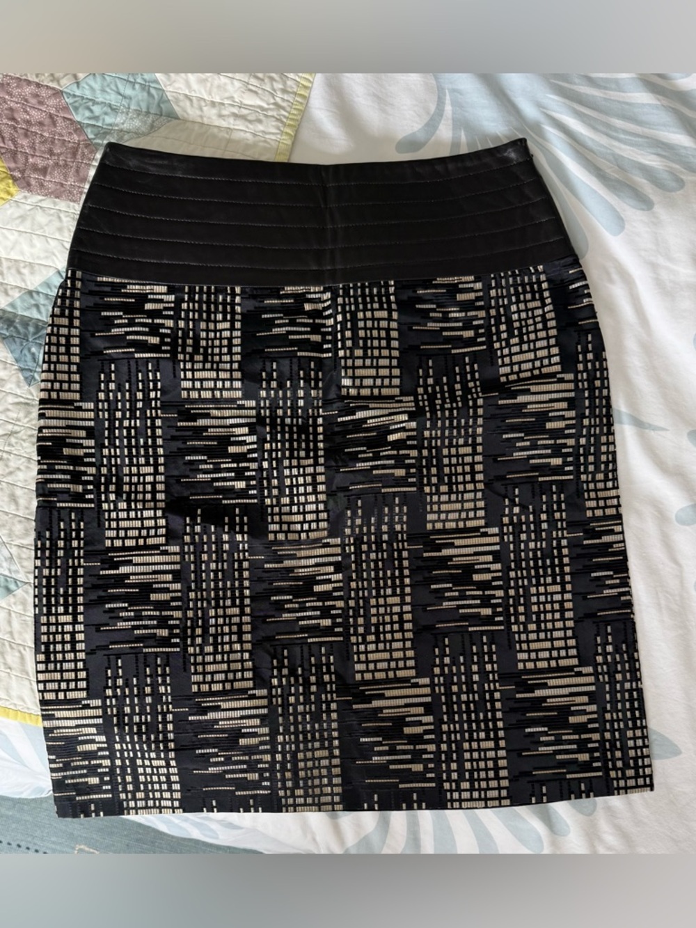Etro silk jacquard pencil skirt with a calfskin leather waistband.